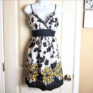 😎 Snap size 13 jrs floral sundress